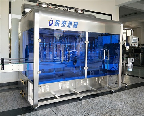 年終慶典，全自動(dòng)食用油灌裝機(jī)紅毯走秀
